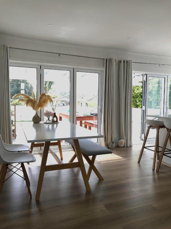 Bright & Comfy Stay In Newly Renovated Home With Parking Auckland Exteriér fotografie