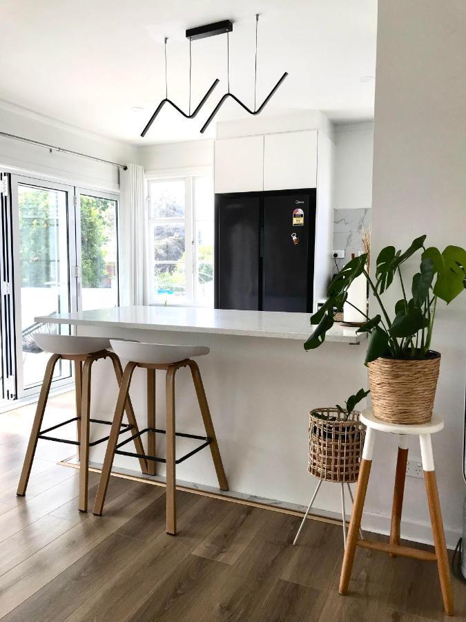 Bright & Comfy Stay In Newly Renovated Home With Parking Auckland Exteriér fotografie